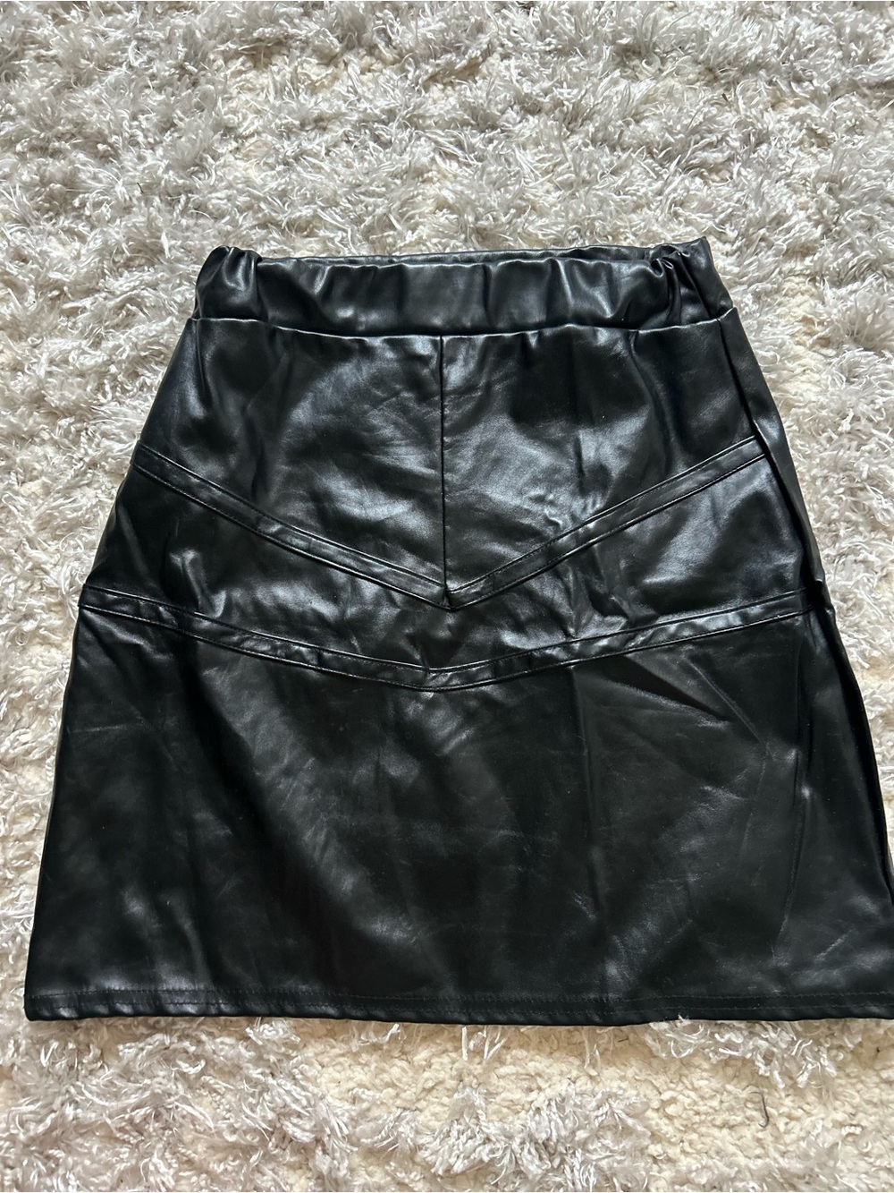 leather skirt